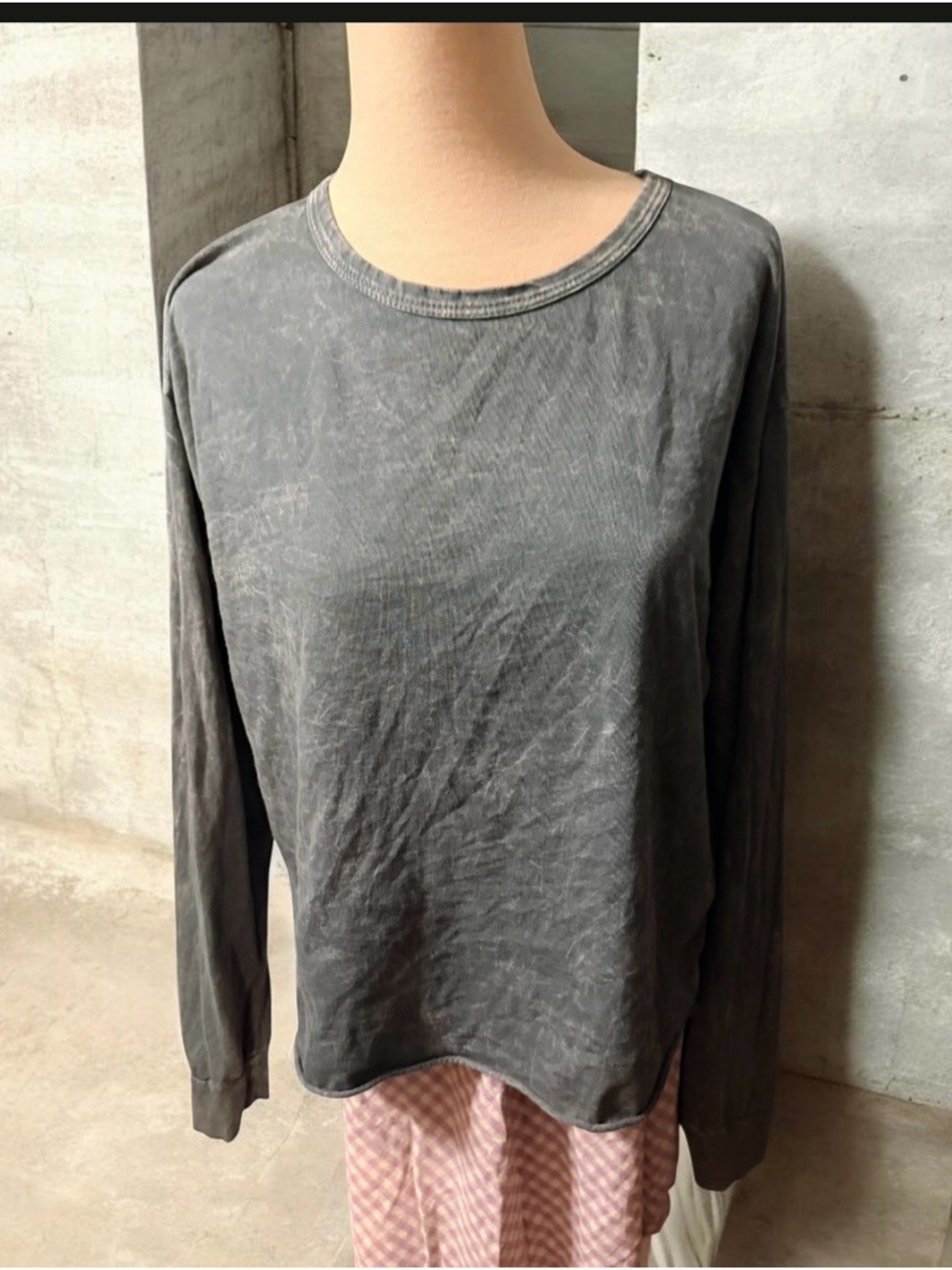Women’s Washed Black Long Sleeve Tee size M